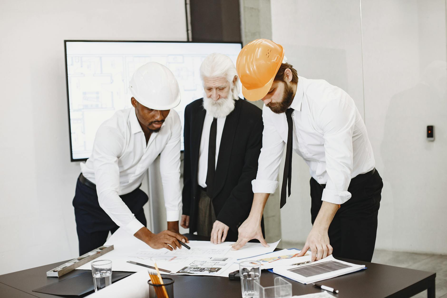 Leadership guiding digital transformation change management in industry