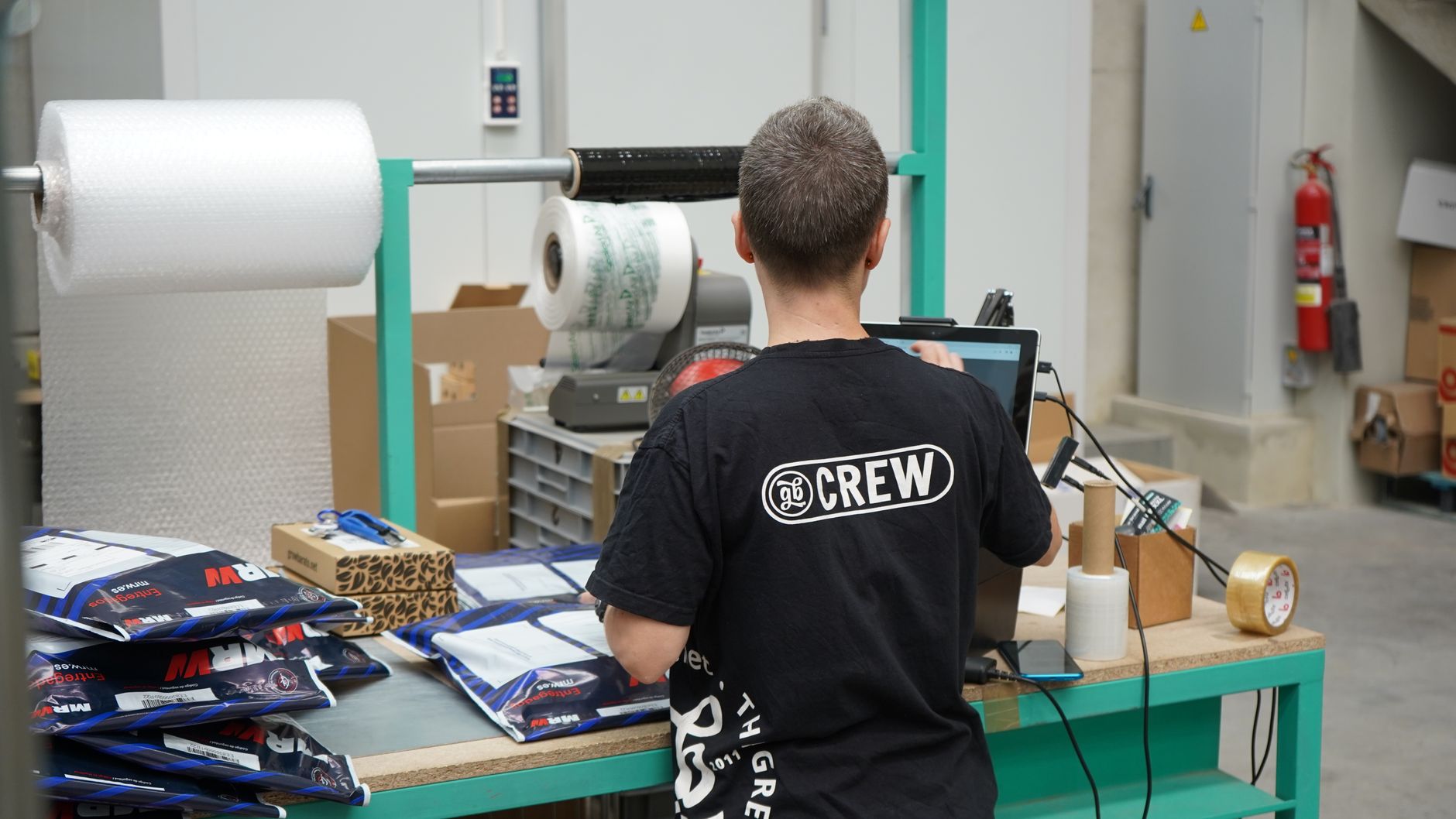 Schéma d'architecture intégration Supply Chain ERP avec connecteurs API et middleware SaaS
