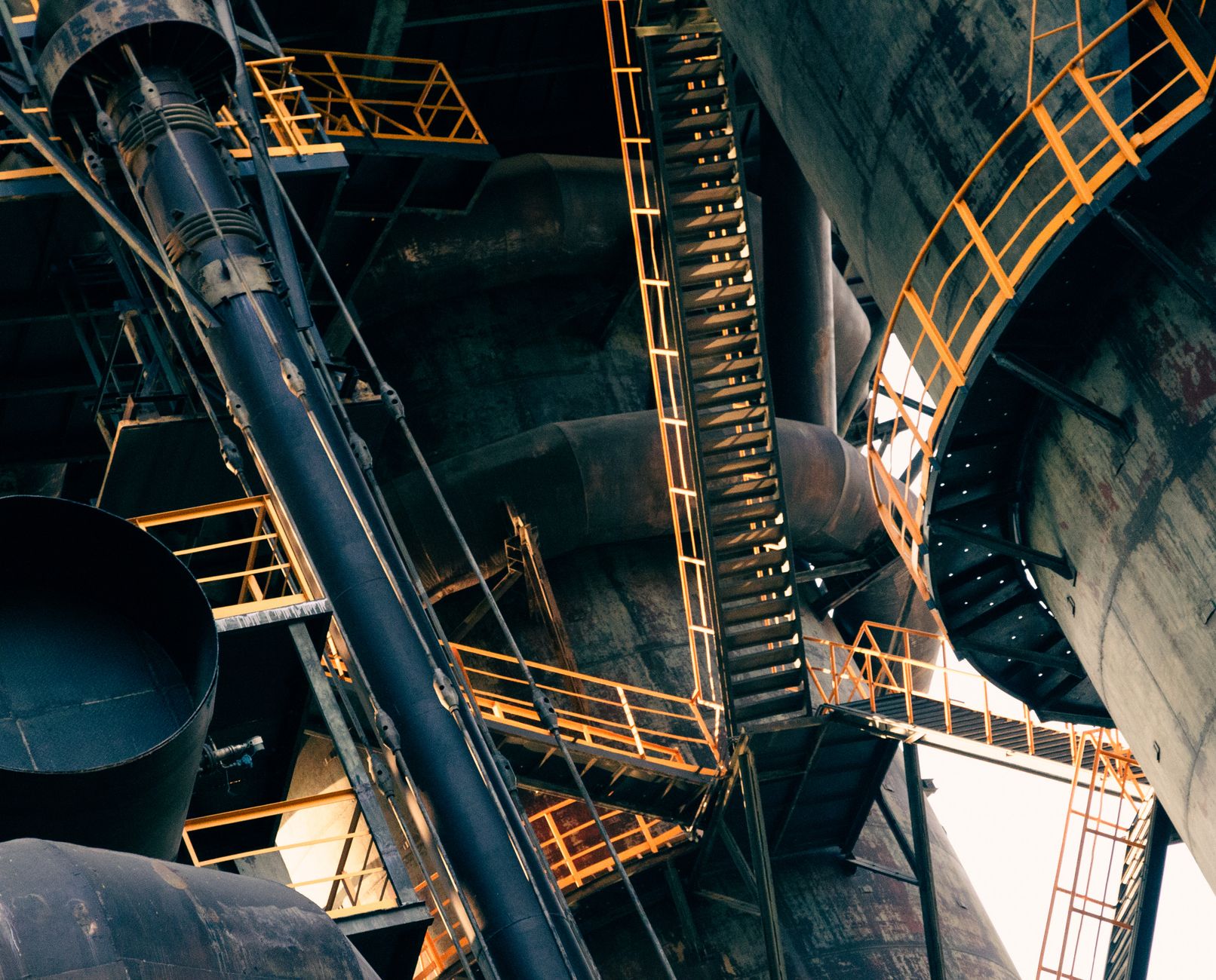 Équipe industrielle déploiement actions terrain Lean 5S amélioration continue usine