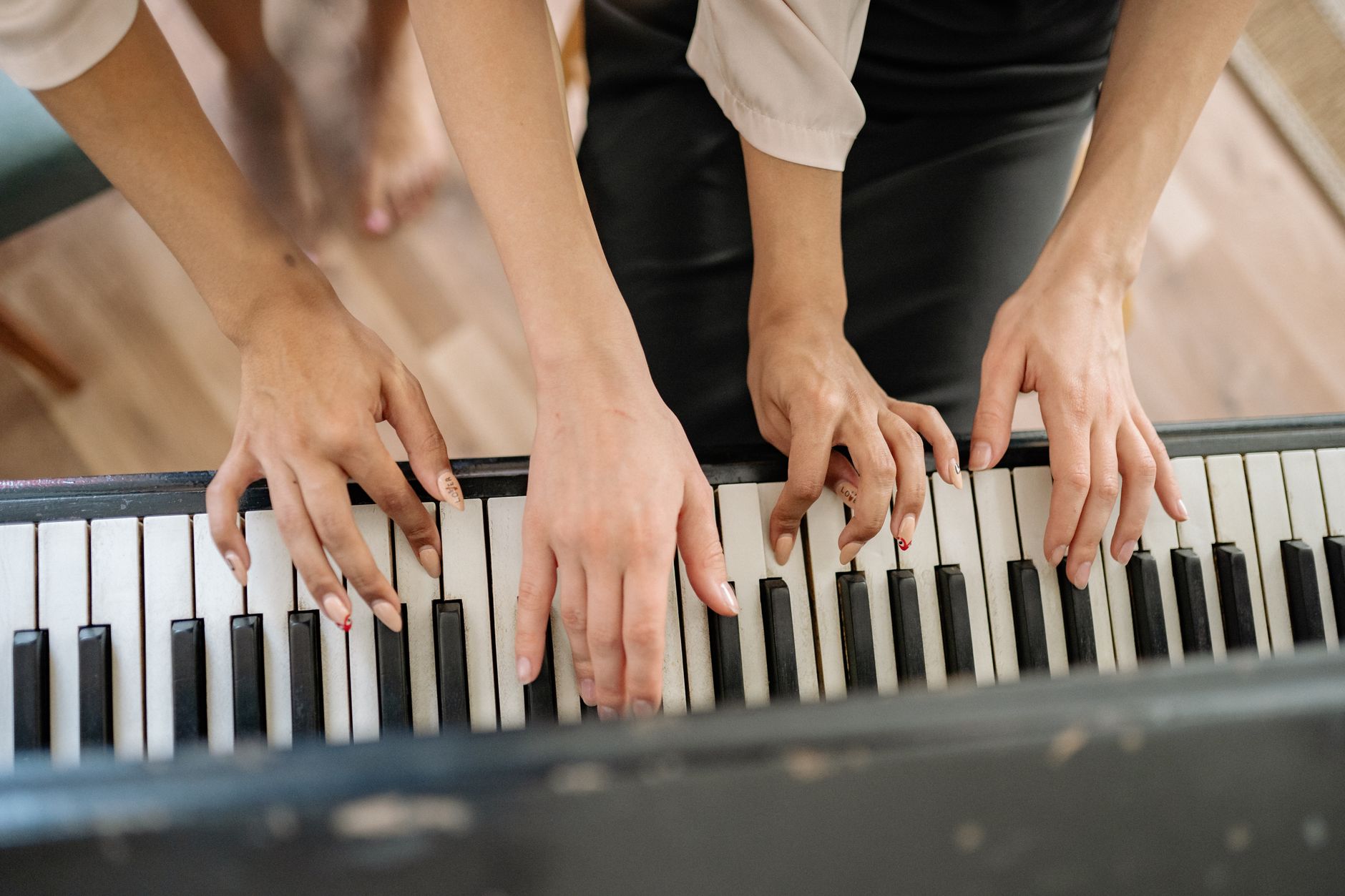 Interface Synthesia collaboration vidéo IA équipe en 2026