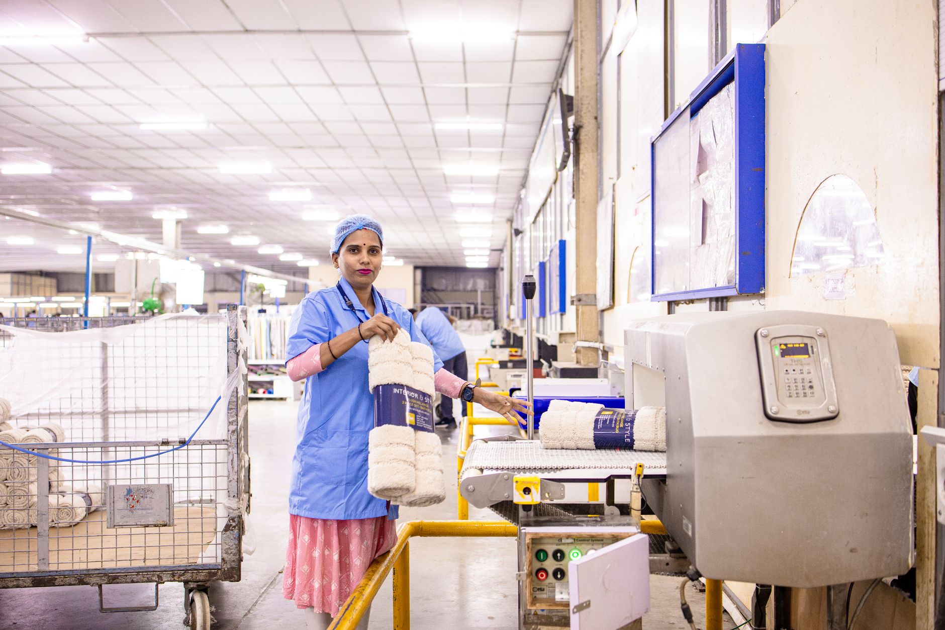 Workflow IA contrôle qualité industriel, caméras et dashboard connecté